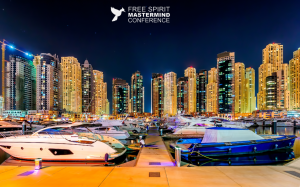 free_spirit_mastermind_conference_incredible_night_dubai_marina_skyline_luxury_yacht_ll